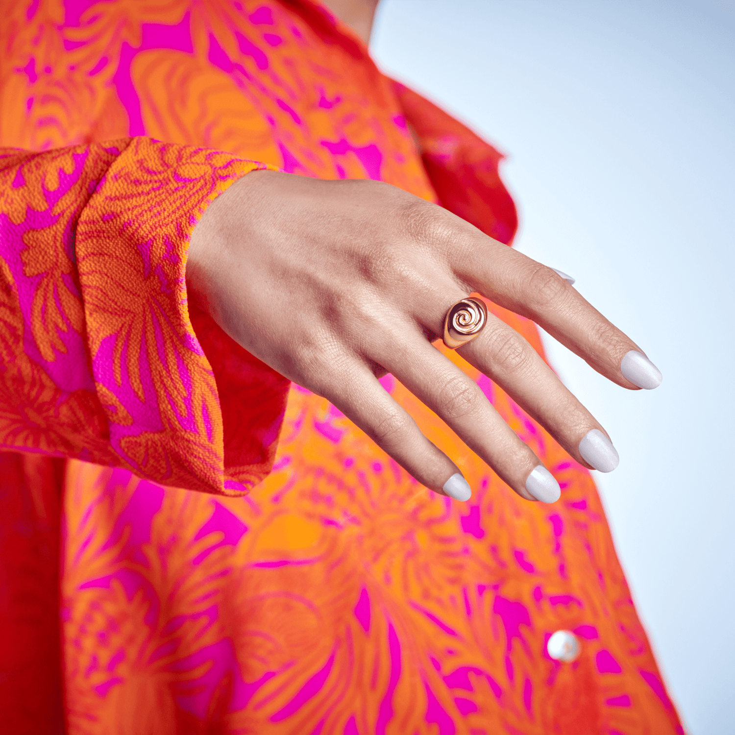 KISS Voguish Fantasy Press On Glue Nails - Electric Love